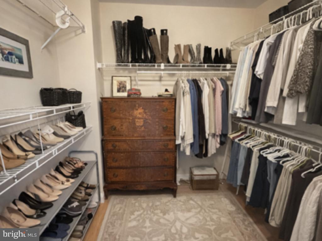 11732 SADDLE CRESCENT CIR, OAKTON, Virginia 22124, 5 Bedrooms Bedrooms, ,4 BathroomsBathrooms,Residential,For sale,11732 SADDLE CRESCENT CIR,VAFX2292828 MLS # VAFX2292828