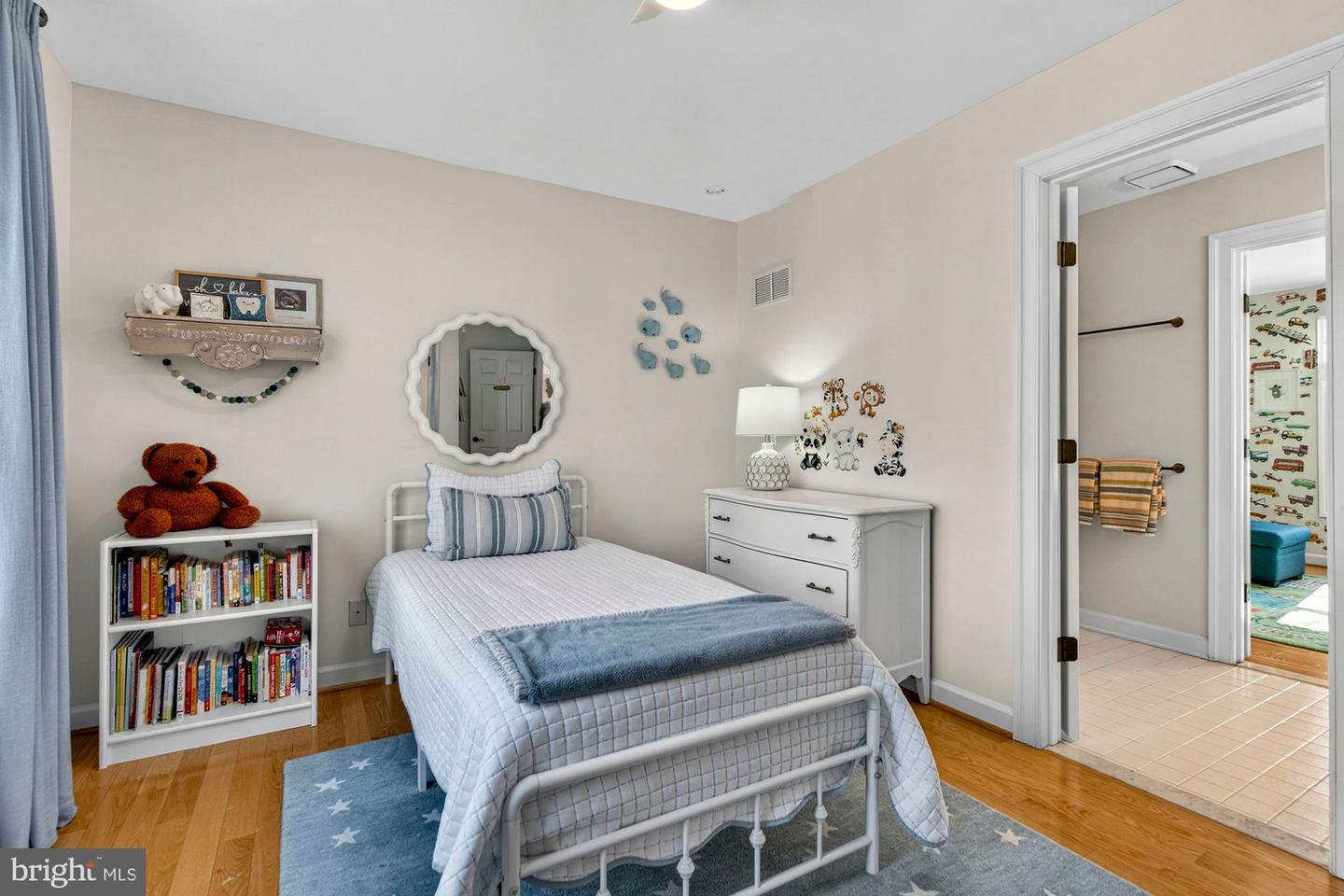 11732 SADDLE CRESCENT CIR, OAKTON, Virginia 22124, 5 Bedrooms Bedrooms, ,4 BathroomsBathrooms,Residential,For sale,11732 SADDLE CRESCENT CIR,VAFX2292828 MLS # VAFX2292828