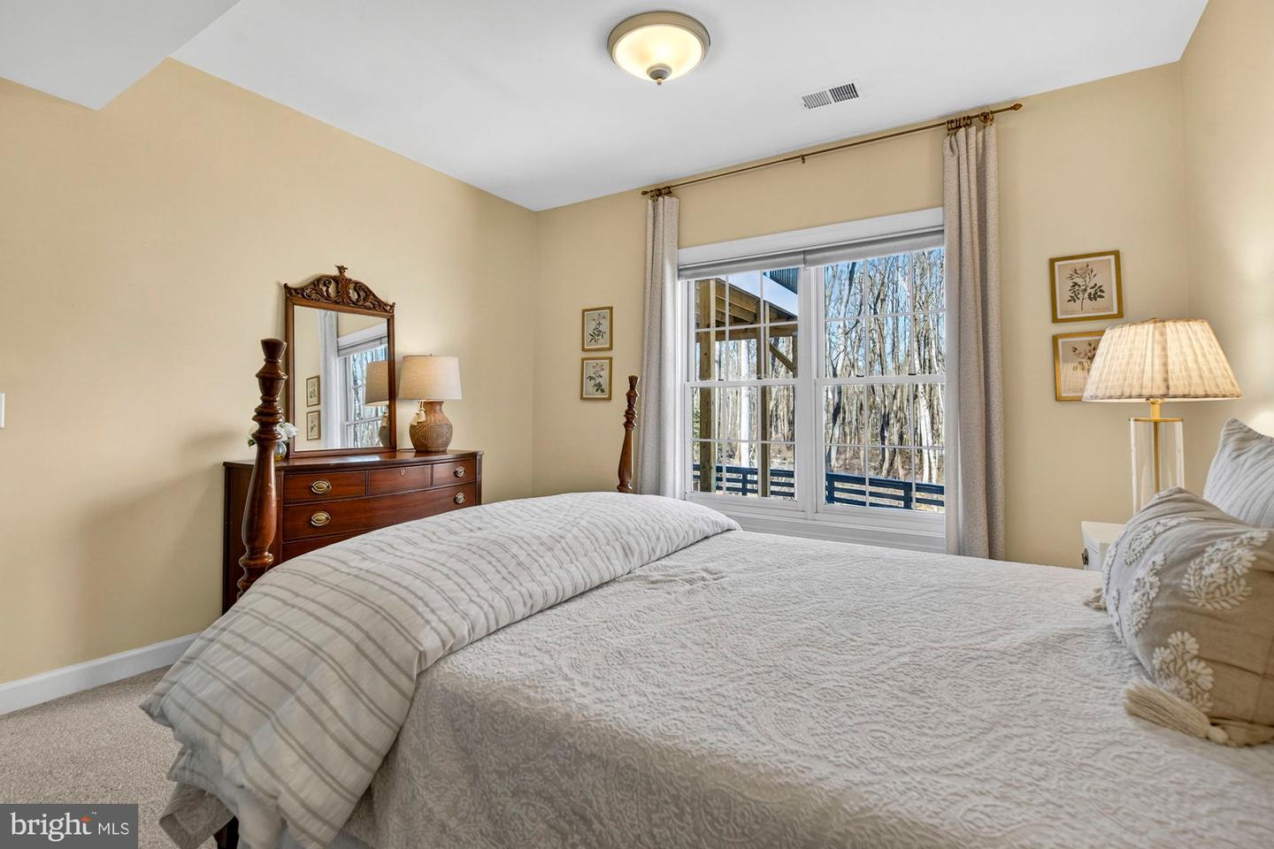 11732 SADDLE CRESCENT CIR, OAKTON, Virginia 22124, 5 Bedrooms Bedrooms, ,4 BathroomsBathrooms,Residential,For sale,11732 SADDLE CRESCENT CIR,VAFX2292828 MLS # VAFX2292828