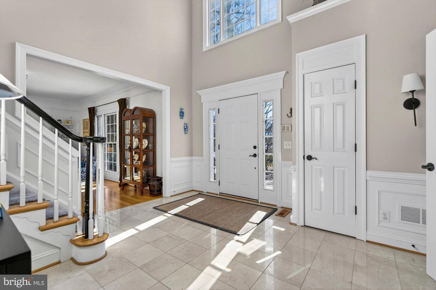 11732 SADDLE CRESCENT CIR, OAKTON, Virginia 22124, 5 Bedrooms Bedrooms, ,4 BathroomsBathrooms,Residential,For sale,11732 SADDLE CRESCENT CIR,VAFX2292828 MLS # VAFX2292828