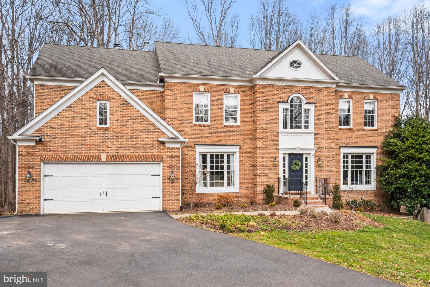 11732 SADDLE CRESCENT CIR, OAKTON, Virginia 22124, 5 Bedrooms Bedrooms, ,4 BathroomsBathrooms,Residential,For sale,11732 SADDLE CRESCENT CIR,VAFX2292828 MLS # VAFX2292828