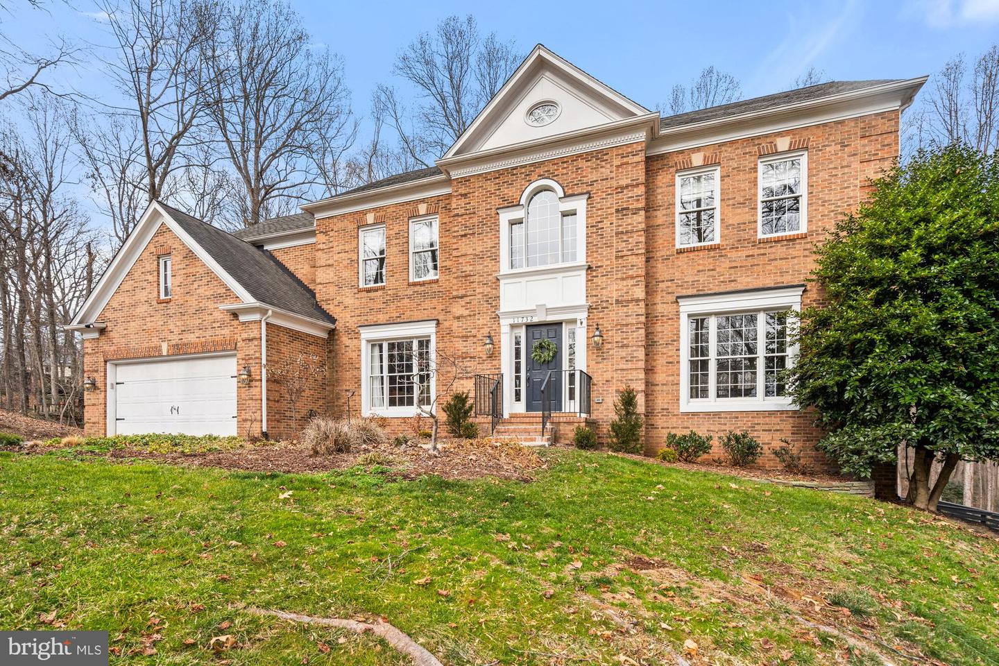 11732 SADDLE CRESCENT CIR, OAKTON, Virginia 22124, 5 Bedrooms Bedrooms, ,4 BathroomsBathrooms,Residential,For sale,11732 SADDLE CRESCENT CIR,VAFX2292828 MLS # VAFX2292828