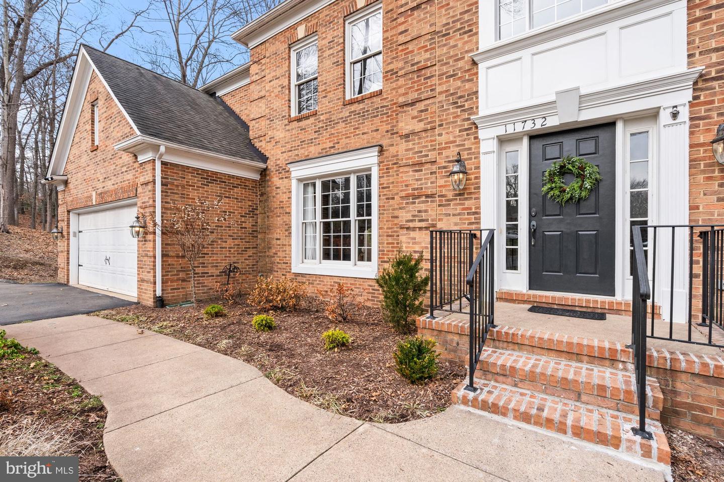 11732 SADDLE CRESCENT CIR, OAKTON, Virginia 22124, 5 Bedrooms Bedrooms, ,4 BathroomsBathrooms,Residential,For sale,11732 SADDLE CRESCENT CIR,VAFX2292828 MLS # VAFX2292828