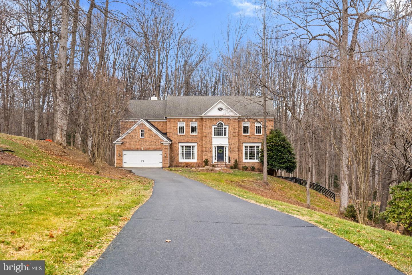 11732 SADDLE CRESCENT CIR, OAKTON, Virginia 22124, 5 Bedrooms Bedrooms, ,4 BathroomsBathrooms,Residential,For sale,11732 SADDLE CRESCENT CIR,VAFX2292828 MLS # VAFX2292828