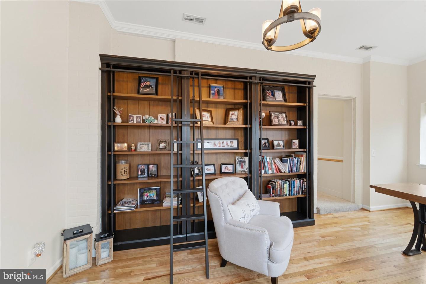 8746 MEETZE RD, WARRENTON, Virginia 20187, 3 Bedrooms Bedrooms, 5 Rooms Rooms,2 BathroomsBathrooms,Residential,For sale,8746 MEETZE RD,VAFQ2020728 MLS # VAFQ2020728