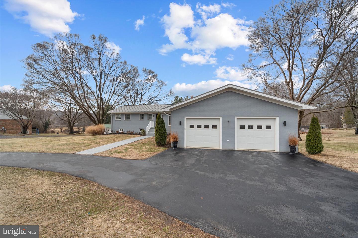 8746 MEETZE RD, WARRENTON, Virginia 20187, 3 Bedrooms Bedrooms, 5 Rooms Rooms,2 BathroomsBathrooms,Residential,For sale,8746 MEETZE RD,VAFQ2020728 MLS # VAFQ2020728