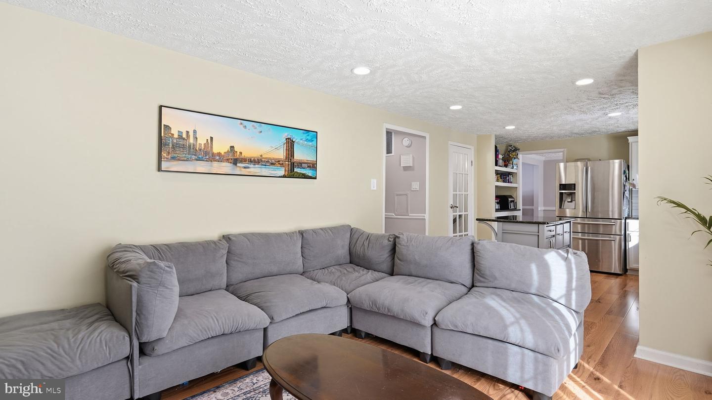 16041 MACEDONIA DR, WOODBRIDGE, Virginia 22191, 4 Bedrooms Bedrooms, ,2 BathroomsBathrooms,Residential,For sale,16041 MACEDONIA DR,VAPW2113296 MLS # VAPW2113296