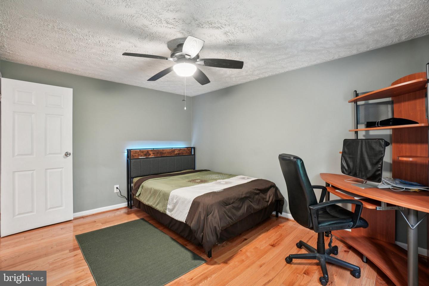 16041 MACEDONIA DR, WOODBRIDGE, Virginia 22191, 4 Bedrooms Bedrooms, ,2 BathroomsBathrooms,Residential,For sale,16041 MACEDONIA DR,VAPW2113296 MLS # VAPW2113296