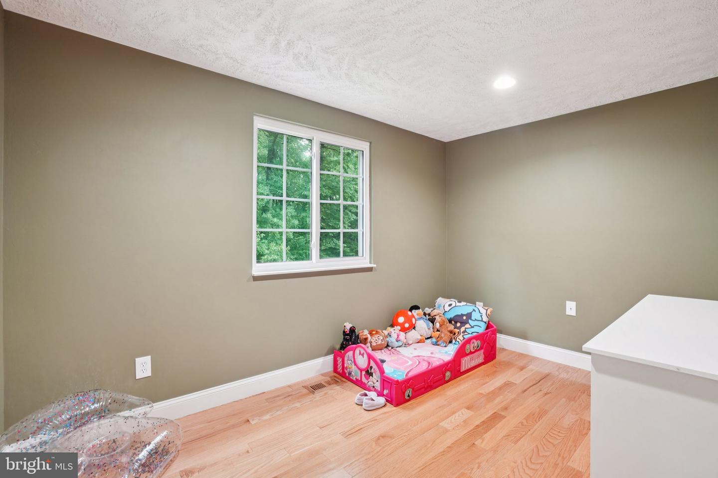 16041 MACEDONIA DR, WOODBRIDGE, Virginia 22191, 4 Bedrooms Bedrooms, ,2 BathroomsBathrooms,Residential,For sale,16041 MACEDONIA DR,VAPW2113296 MLS # VAPW2113296