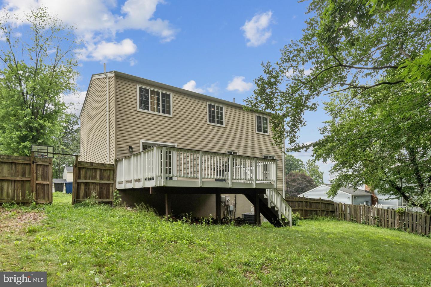 16041 MACEDONIA DR, WOODBRIDGE, Virginia 22191, 4 Bedrooms Bedrooms, ,2 BathroomsBathrooms,Residential,For sale,16041 MACEDONIA DR,VAPW2113296 MLS # VAPW2113296