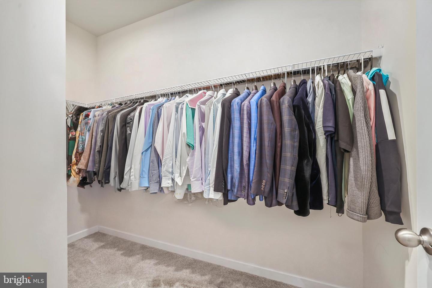 12367 AZURE LN #40, FAIRFAX, Virginia 22033, 3 Bedrooms Bedrooms, ,2 BathroomsBathrooms,Residential,For sale,12367 AZURE LN #40,VAFX2292884 MLS # VAFX2292884