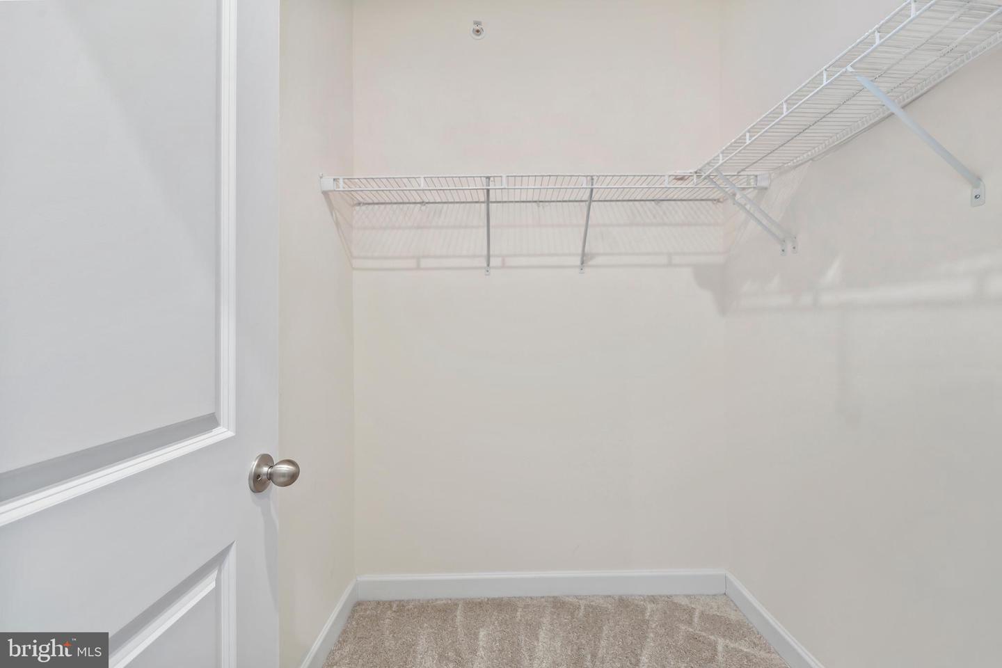 12367 AZURE LN #40, FAIRFAX, Virginia 22033, 3 Bedrooms Bedrooms, ,2 BathroomsBathrooms,Residential,For sale,12367 AZURE LN #40,VAFX2292884 MLS # VAFX2292884