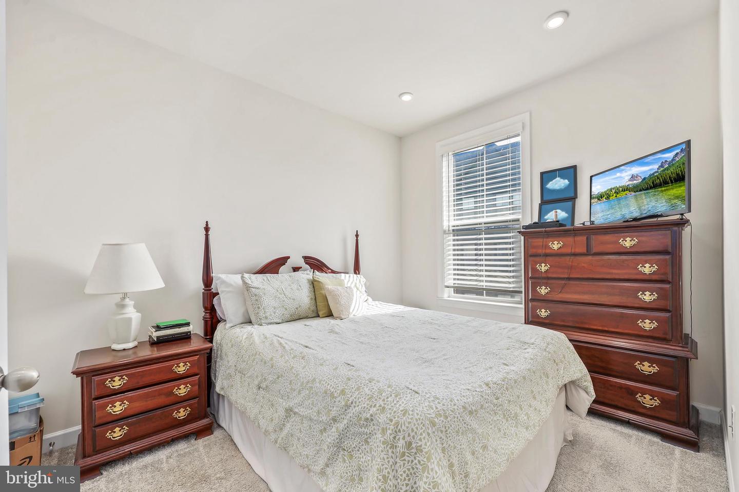 12367 AZURE LN #40, FAIRFAX, Virginia 22033, 3 Bedrooms Bedrooms, ,2 BathroomsBathrooms,Residential,For sale,12367 AZURE LN #40,VAFX2292884 MLS # VAFX2292884