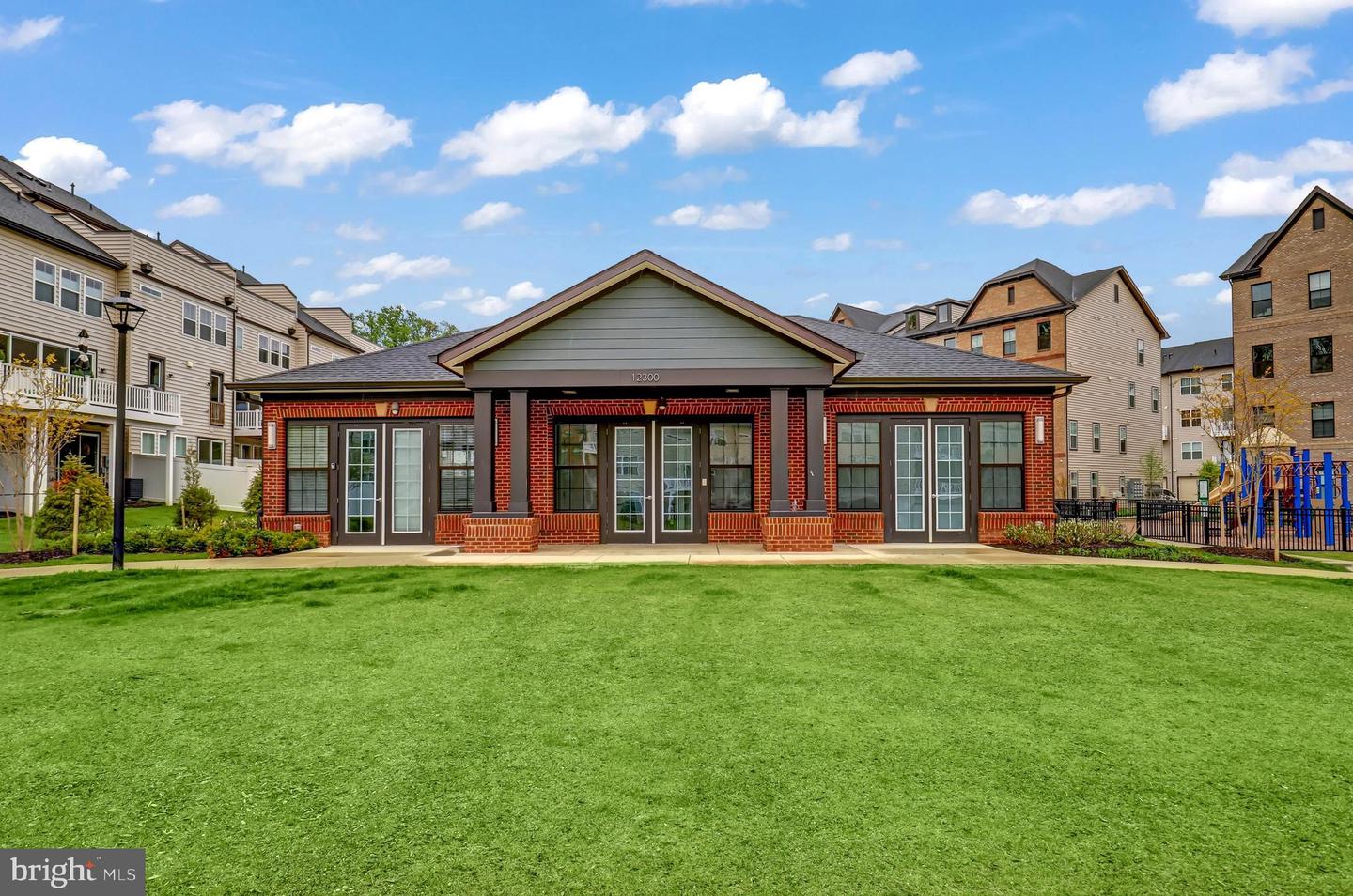 12367 AZURE LN #40, FAIRFAX, Virginia 22033, 3 Bedrooms Bedrooms, ,2 BathroomsBathrooms,Residential,For sale,12367 AZURE LN #40,VAFX2292884 MLS # VAFX2292884