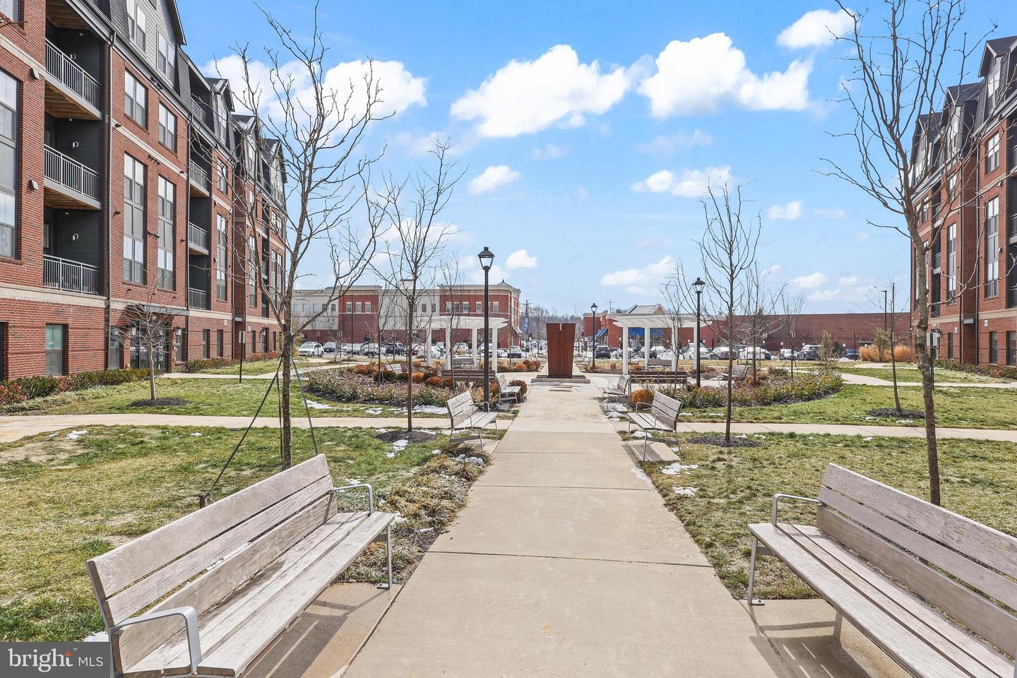 12367 AZURE LN #40, FAIRFAX, Virginia 22033, 3 Bedrooms Bedrooms, ,2 BathroomsBathrooms,Residential,For sale,12367 AZURE LN #40,VAFX2292884 MLS # VAFX2292884