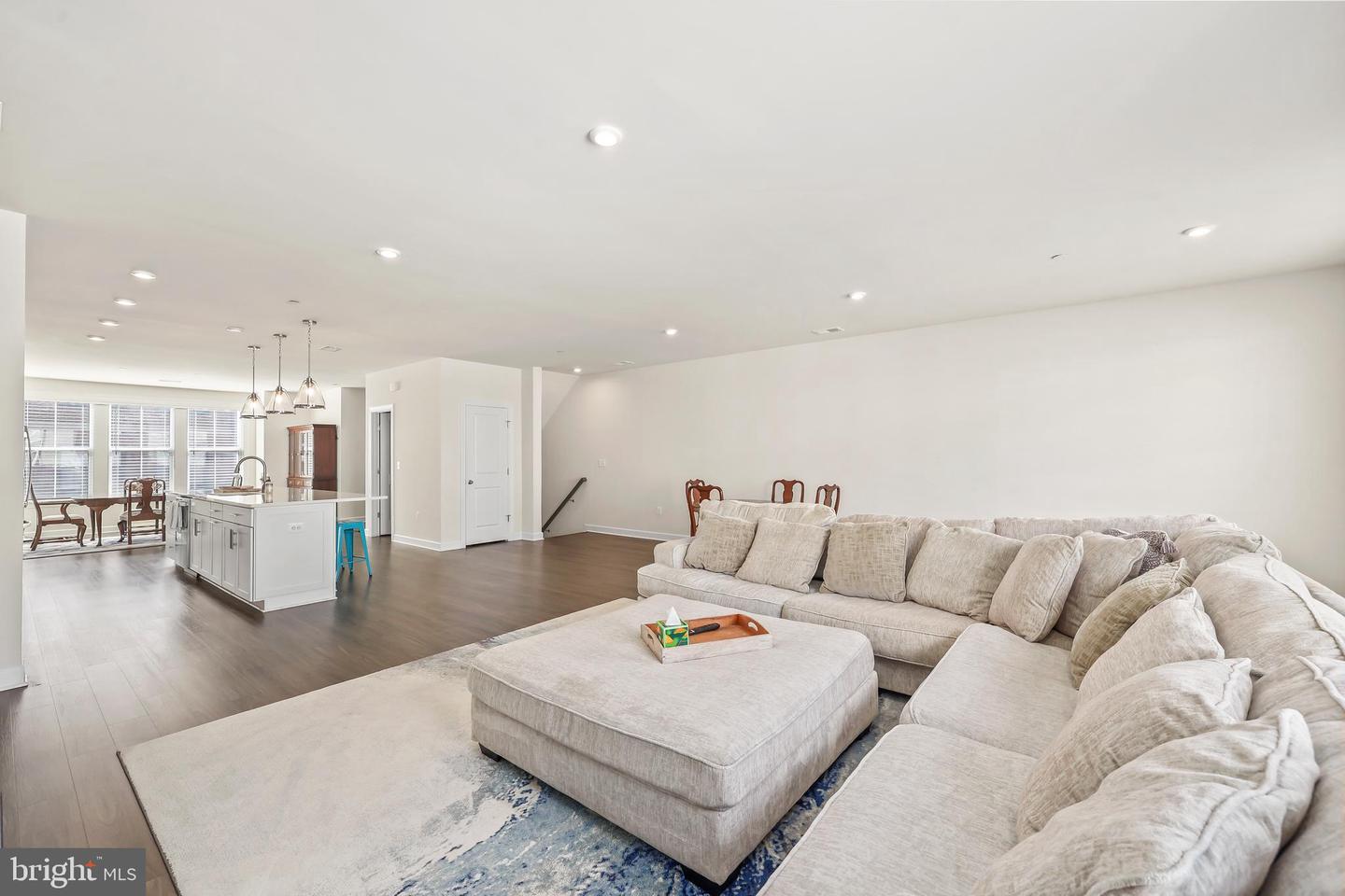 12367 AZURE LN #40, FAIRFAX, Virginia 22033, 3 Bedrooms Bedrooms, ,2 BathroomsBathrooms,Residential,For sale,12367 AZURE LN #40,VAFX2292884 MLS # VAFX2292884