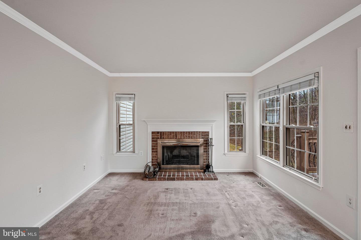 13141 LADYBANK LN, HERNDON, Virginia 20171, 3 Bedrooms Bedrooms, ,3 BathroomsBathrooms,Residential,For sale,13141 LADYBANK LN,VAFX2292890 MLS # VAFX2292890