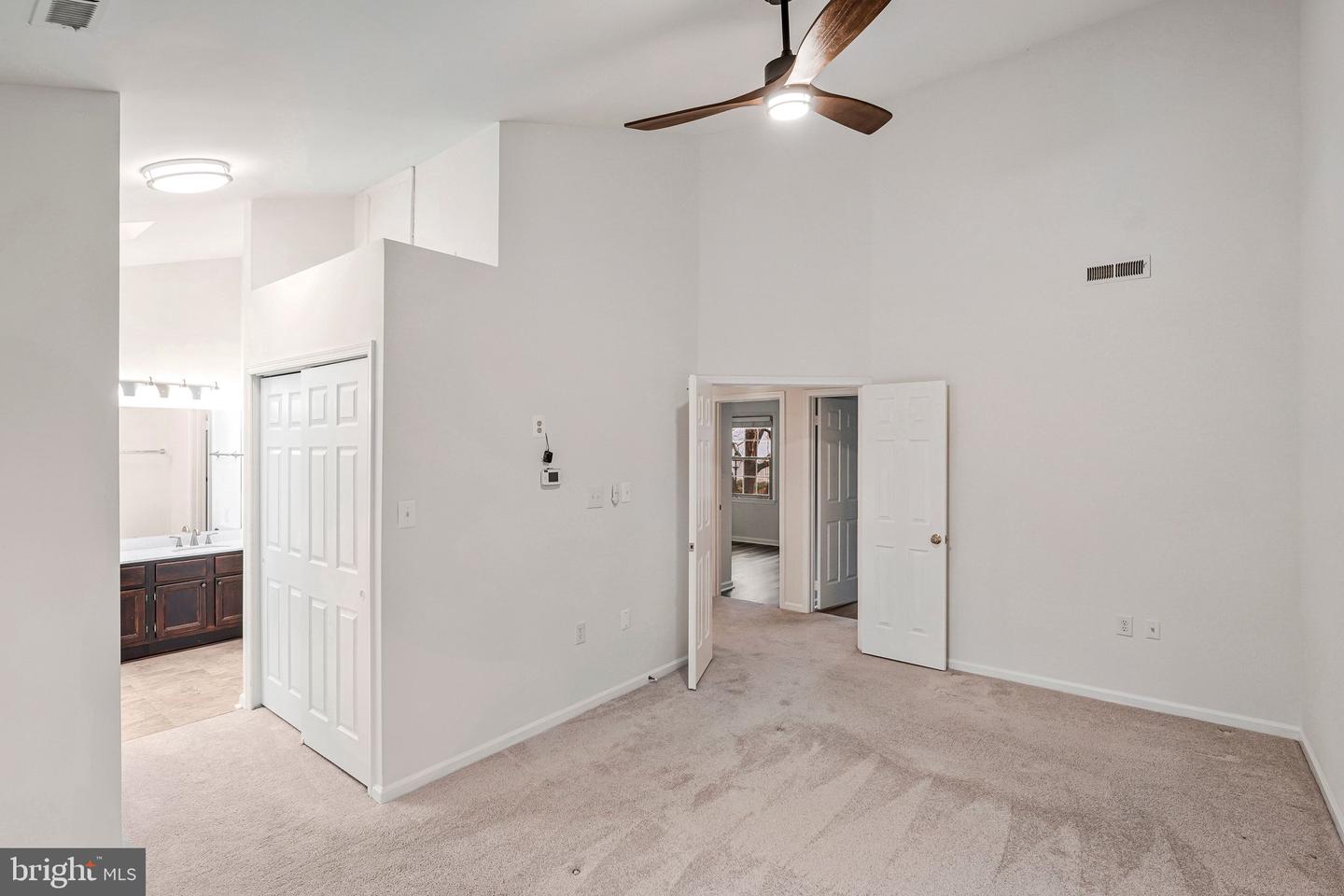 13141 LADYBANK LN, HERNDON, Virginia 20171, 3 Bedrooms Bedrooms, ,3 BathroomsBathrooms,Residential,For sale,13141 LADYBANK LN,VAFX2292890 MLS # VAFX2292890