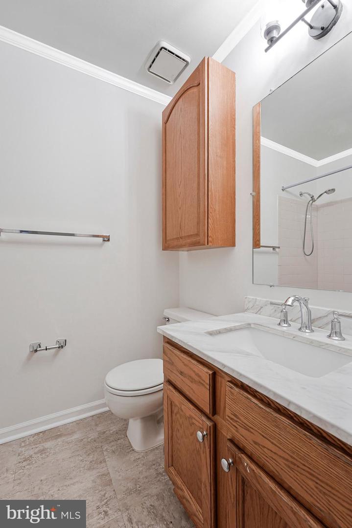 13141 LADYBANK LN, HERNDON, Virginia 20171, 3 Bedrooms Bedrooms, ,3 BathroomsBathrooms,Residential,For sale,13141 LADYBANK LN,VAFX2292890 MLS # VAFX2292890