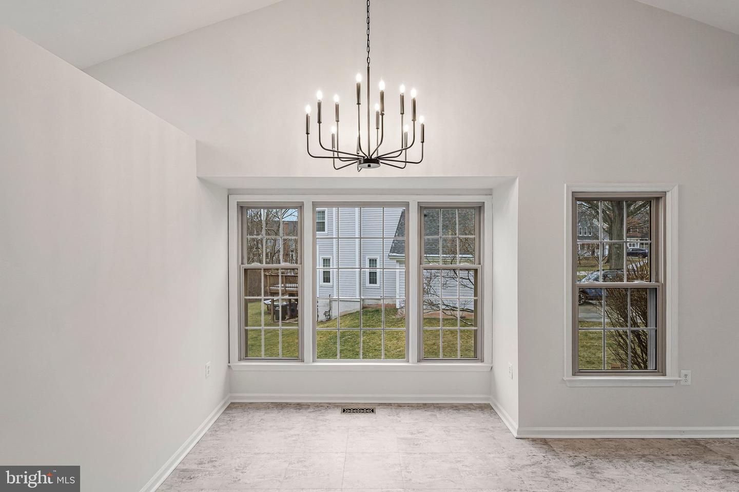 13141 LADYBANK LN, HERNDON, Virginia 20171, 3 Bedrooms Bedrooms, ,3 BathroomsBathrooms,Residential,For sale,13141 LADYBANK LN,VAFX2292890 MLS # VAFX2292890