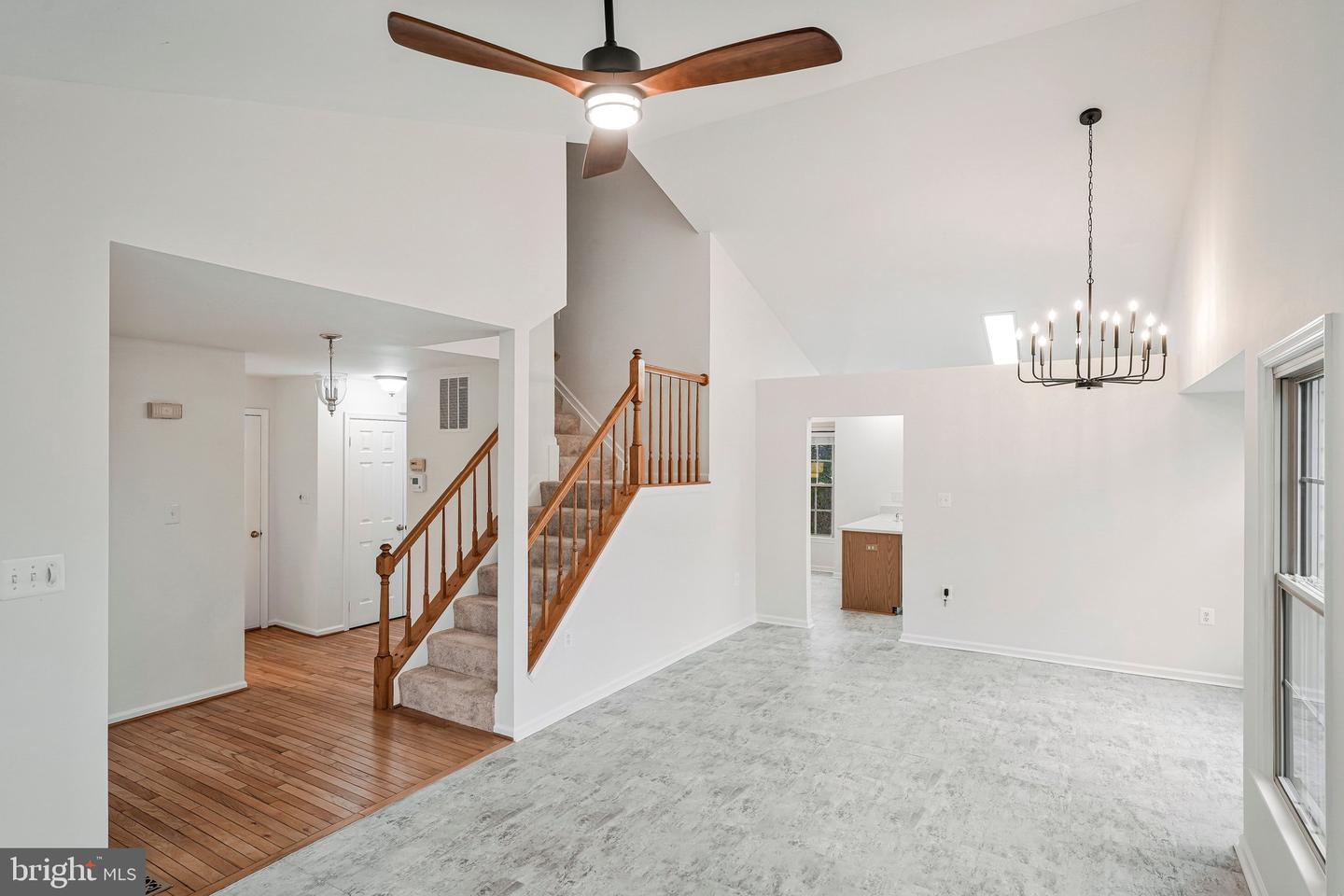 13141 LADYBANK LN, HERNDON, Virginia 20171, 3 Bedrooms Bedrooms, ,3 BathroomsBathrooms,Residential,For sale,13141 LADYBANK LN,VAFX2292890 MLS # VAFX2292890