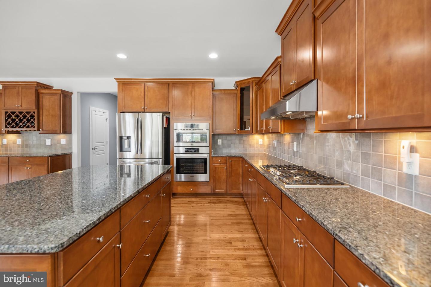 41712 WAKEHURST PL, LEESBURG, Virginia 20176, 6 Bedrooms Bedrooms, ,4 BathroomsBathrooms,Residential,For sale,41712 WAKEHURST PL,VALO2116794 MLS # VALO2116794