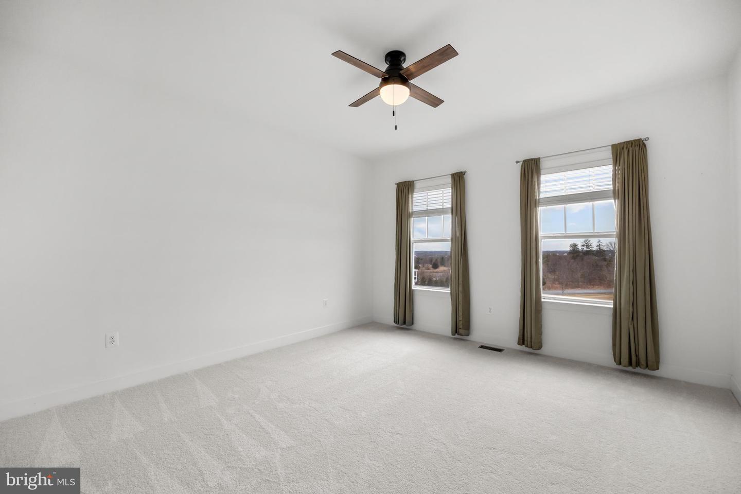 41712 WAKEHURST PL, LEESBURG, Virginia 20176, 6 Bedrooms Bedrooms, ,4 BathroomsBathrooms,Residential,For sale,41712 WAKEHURST PL,VALO2116794 MLS # VALO2116794