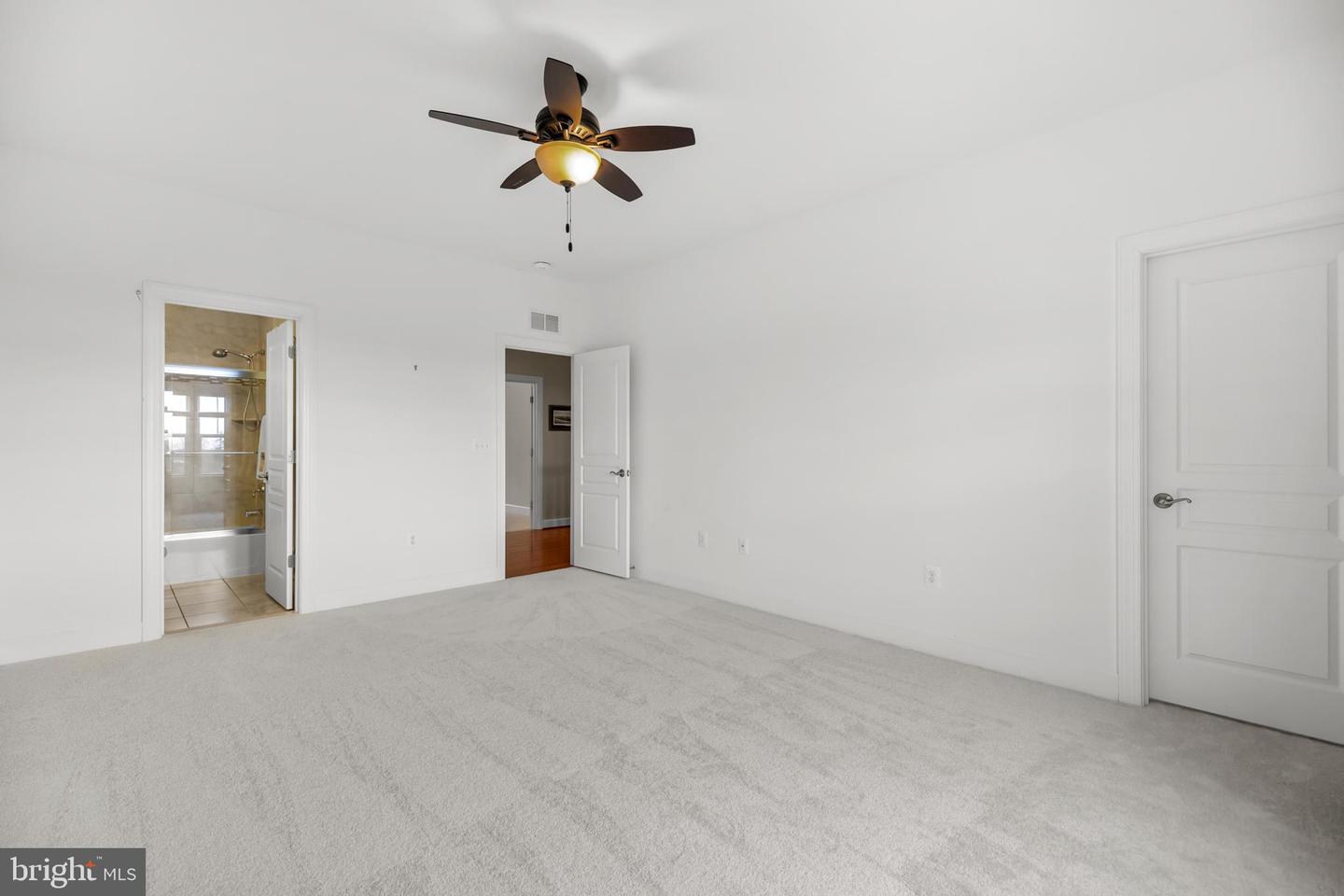 41712 WAKEHURST PL, LEESBURG, Virginia 20176, 6 Bedrooms Bedrooms, ,4 BathroomsBathrooms,Residential,For sale,41712 WAKEHURST PL,VALO2116794 MLS # VALO2116794