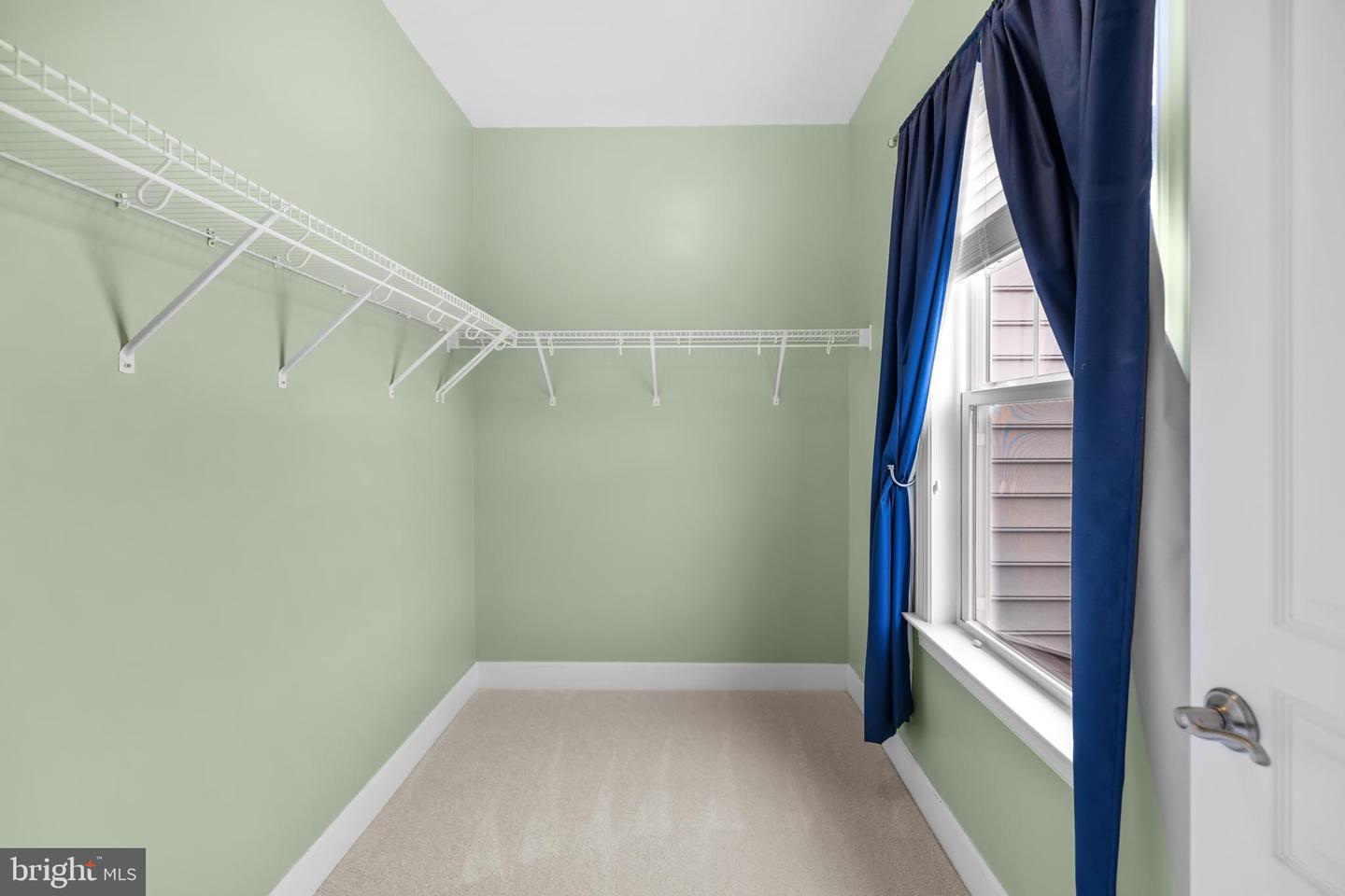 41712 WAKEHURST PL, LEESBURG, Virginia 20176, 6 Bedrooms Bedrooms, ,4 BathroomsBathrooms,Residential,For sale,41712 WAKEHURST PL,VALO2116794 MLS # VALO2116794