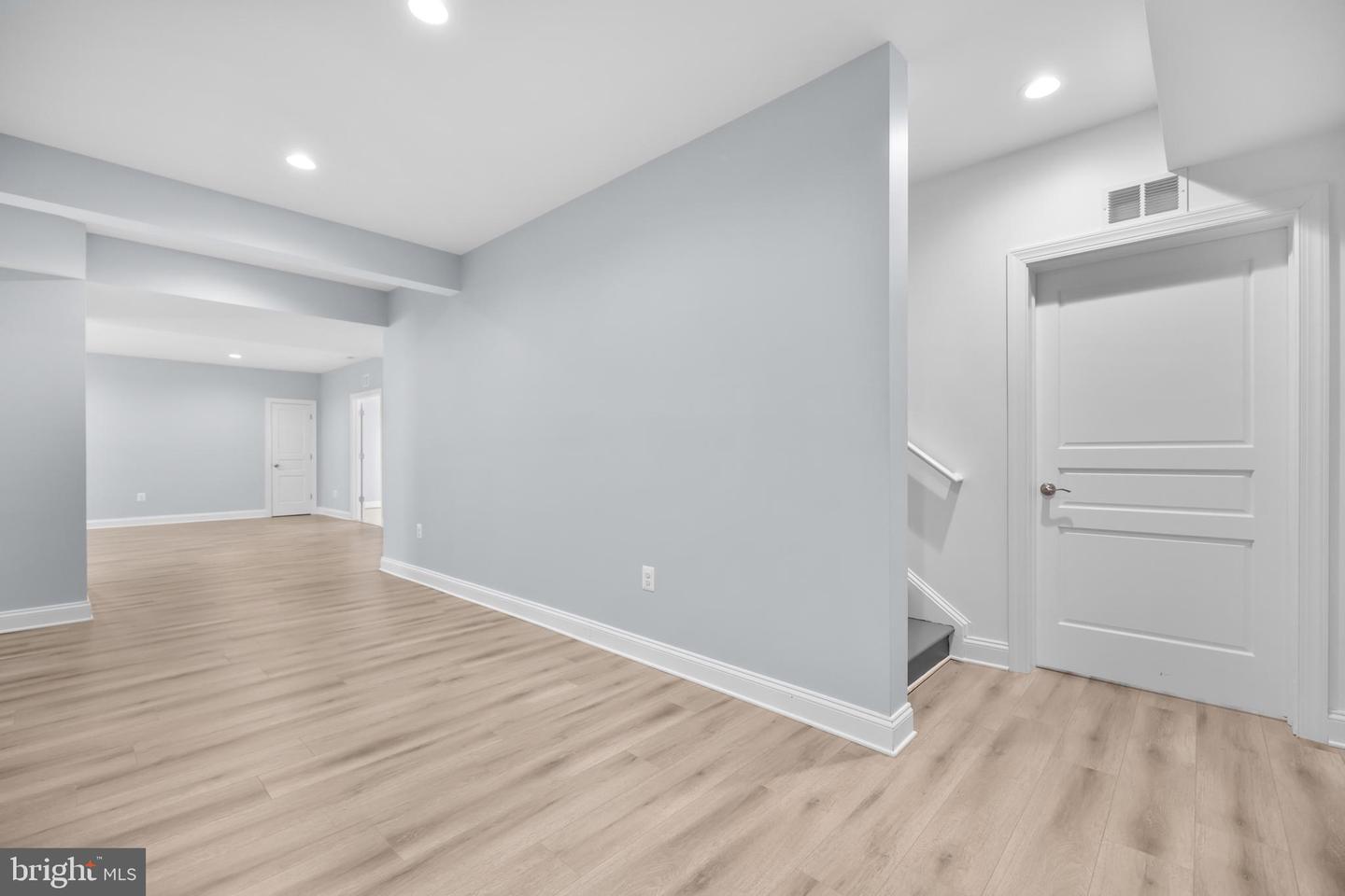 41712 WAKEHURST PL, LEESBURG, Virginia 20176, 6 Bedrooms Bedrooms, ,4 BathroomsBathrooms,Residential,For sale,41712 WAKEHURST PL,VALO2116794 MLS # VALO2116794