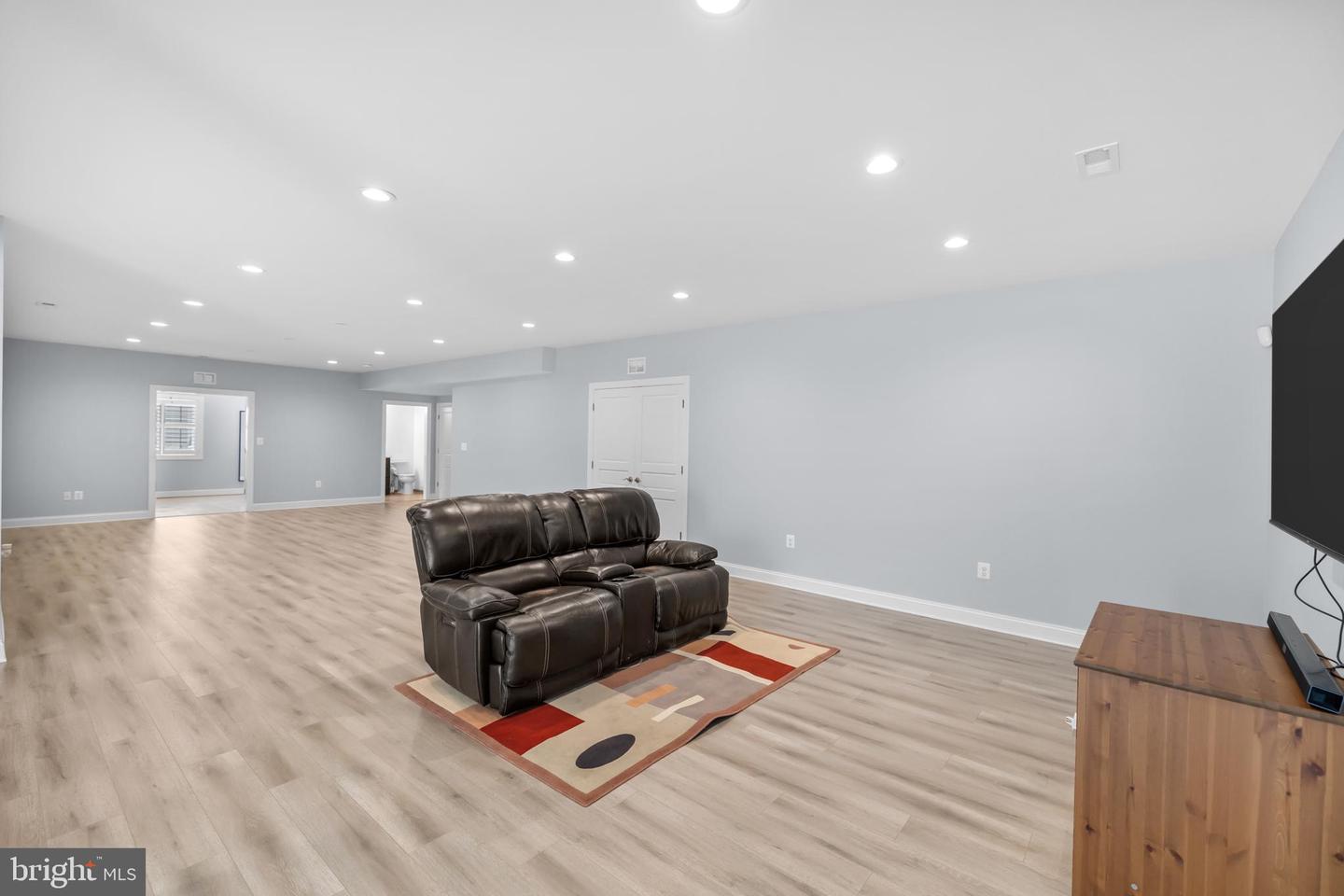 41712 WAKEHURST PL, LEESBURG, Virginia 20176, 6 Bedrooms Bedrooms, ,4 BathroomsBathrooms,Residential,For sale,41712 WAKEHURST PL,VALO2116794 MLS # VALO2116794