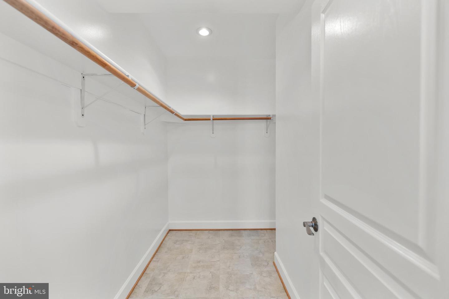 41712 WAKEHURST PL, LEESBURG, Virginia 20176, 6 Bedrooms Bedrooms, ,4 BathroomsBathrooms,Residential,For sale,41712 WAKEHURST PL,VALO2116794 MLS # VALO2116794