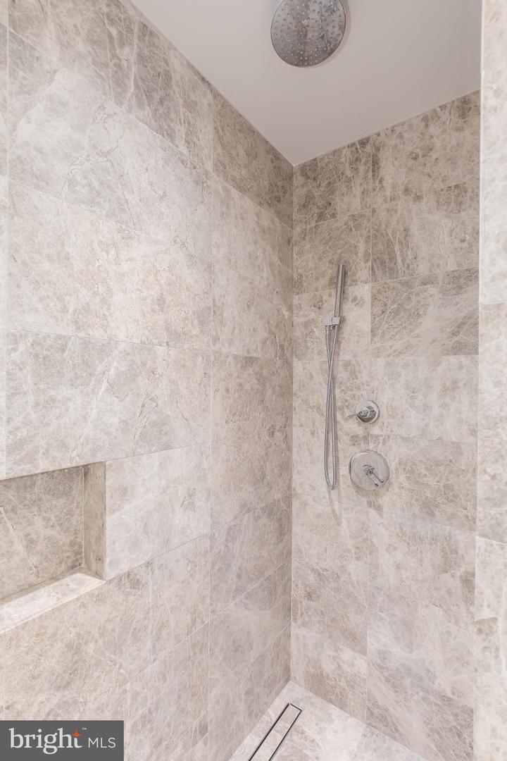 601 WHARF ST SW #412, WASHINGTON, District Of Columbia 20024, 1 Bedroom Bedrooms, 5 Rooms Rooms,2 BathroomsBathrooms,Residential,For sale,601 WHARF ST SW #412,DCDC2247950 MLS # DCDC2247950