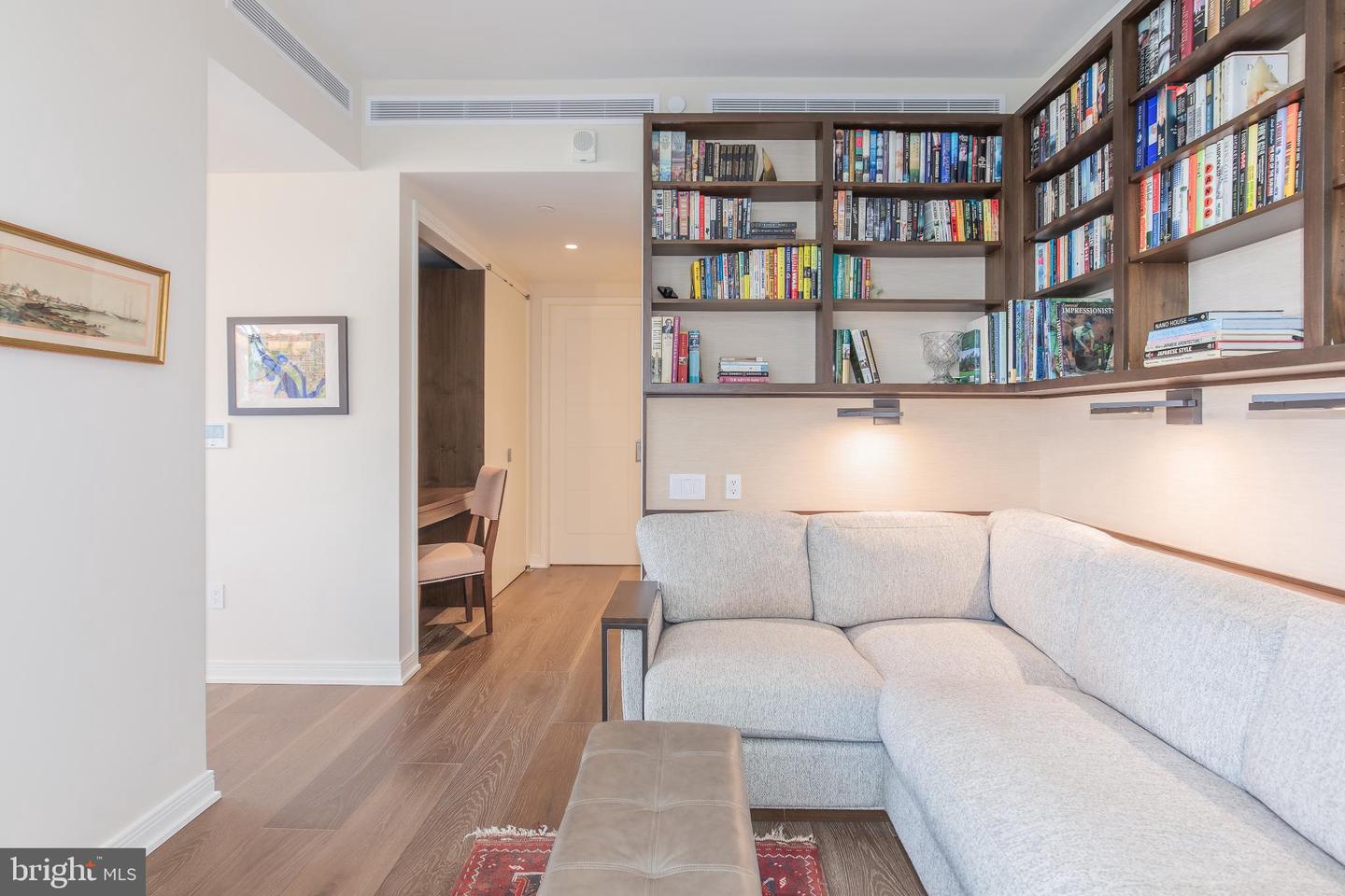 601 WHARF ST SW #412, WASHINGTON, District Of Columbia 20024, 1 Bedroom Bedrooms, 5 Rooms Rooms,2 BathroomsBathrooms,Residential,For sale,601 WHARF ST SW #412,DCDC2247950 MLS # DCDC2247950