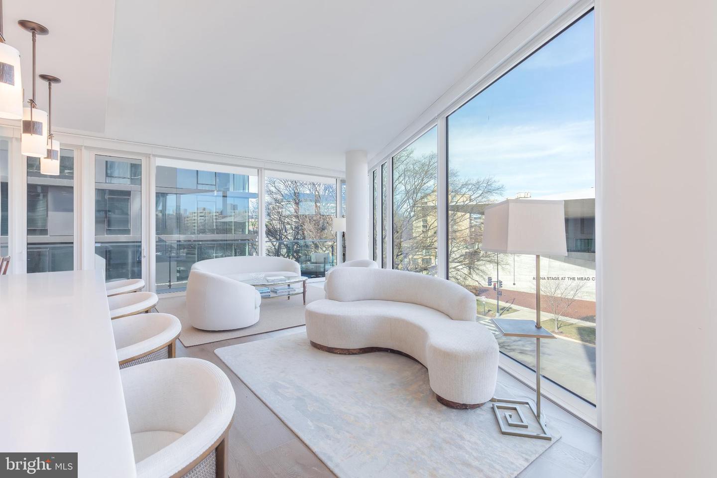 601 WHARF ST SW #412, WASHINGTON, District Of Columbia 20024, 1 Bedroom Bedrooms, 5 Rooms Rooms,2 BathroomsBathrooms,Residential,For sale,601 WHARF ST SW #412,DCDC2247950 MLS # DCDC2247950