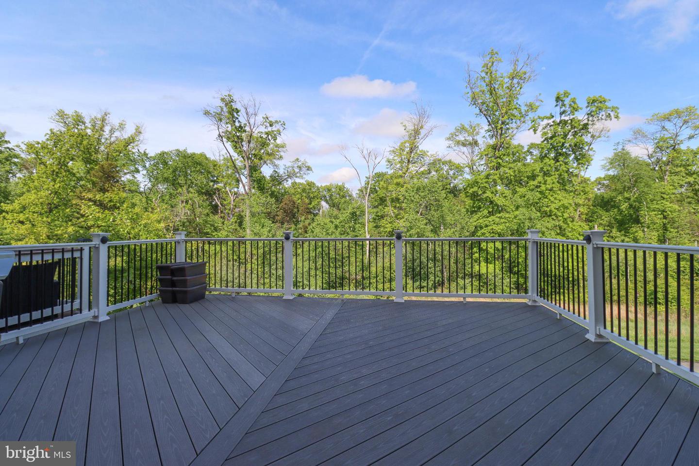 24972 GLASGOW HEIGHTS TER, CHANTILLY, Virginia 20152, 3 Bedrooms Bedrooms, 7 Rooms Rooms,2 BathroomsBathrooms,Residential,For sale,24972 GLASGOW HEIGHTS TER,VALO2116830 MLS # VALO2116830