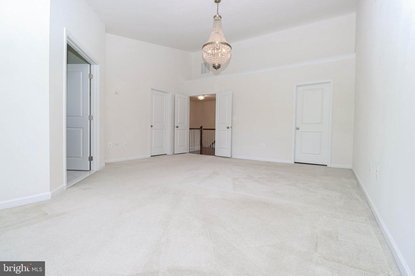 24972 GLASGOW HEIGHTS TER, CHANTILLY, Virginia 20152, 3 Bedrooms Bedrooms, 7 Rooms Rooms,2 BathroomsBathrooms,Residential,For sale,24972 GLASGOW HEIGHTS TER,VALO2116830 MLS # VALO2116830