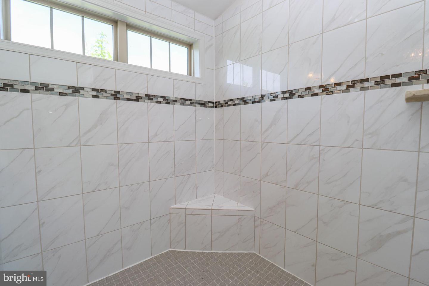 24972 GLASGOW HEIGHTS TER, CHANTILLY, Virginia 20152, 3 Bedrooms Bedrooms, 7 Rooms Rooms,2 BathroomsBathrooms,Residential,For sale,24972 GLASGOW HEIGHTS TER,VALO2116830 MLS # VALO2116830