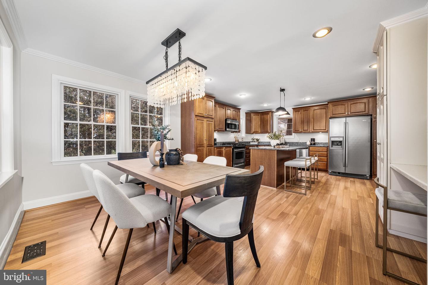 4923 34TH RD N, ARLINGTON, Virginia 22207, 4 Bedrooms Bedrooms, ,3 BathroomsBathrooms,Residential,For sale,4923 34TH RD N,VAAR2069338 MLS # VAAR2069338