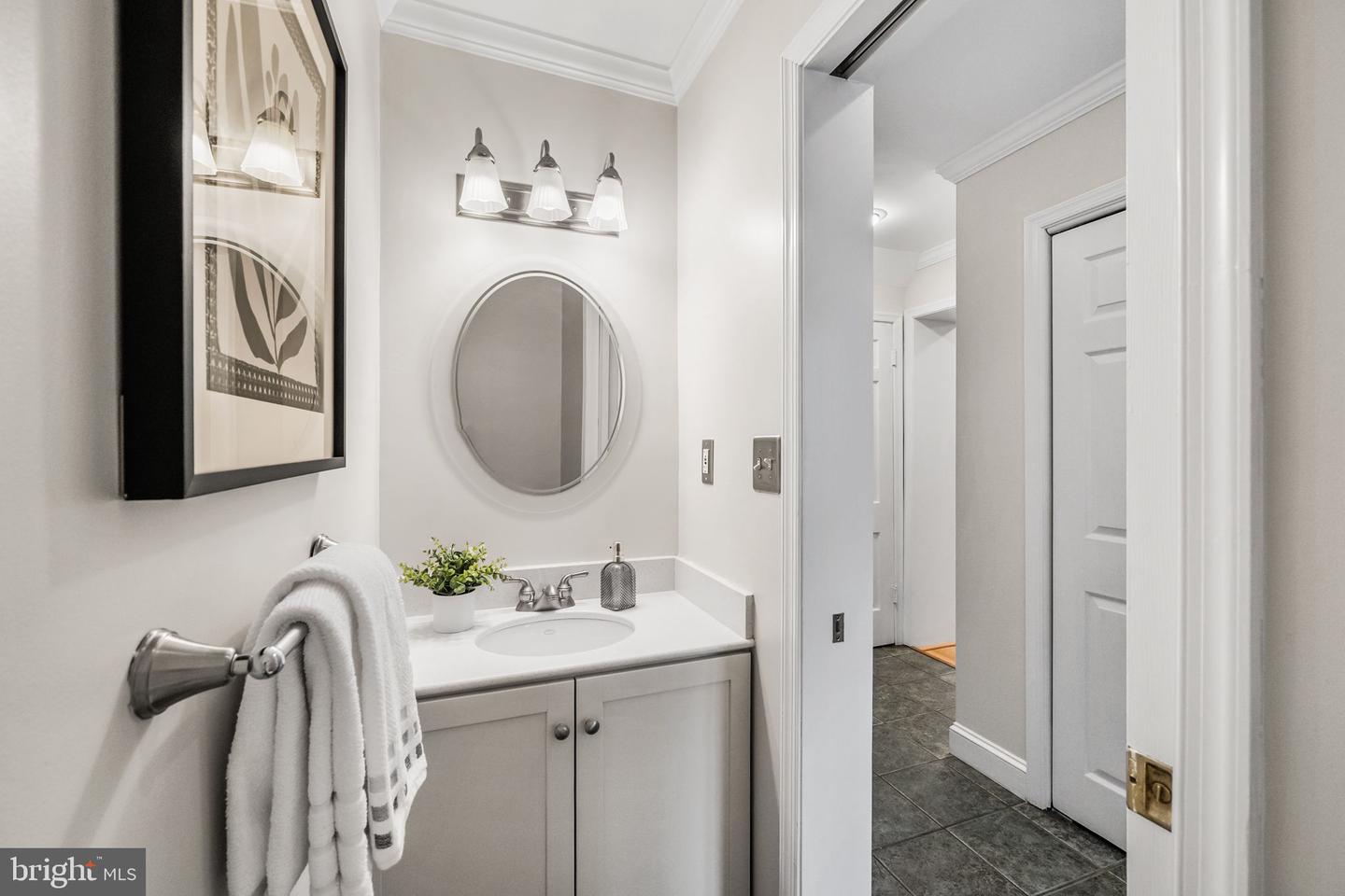 4923 34TH RD N, ARLINGTON, Virginia 22207, 4 Bedrooms Bedrooms, ,3 BathroomsBathrooms,Residential,For sale,4923 34TH RD N,VAAR2069338 MLS # VAAR2069338