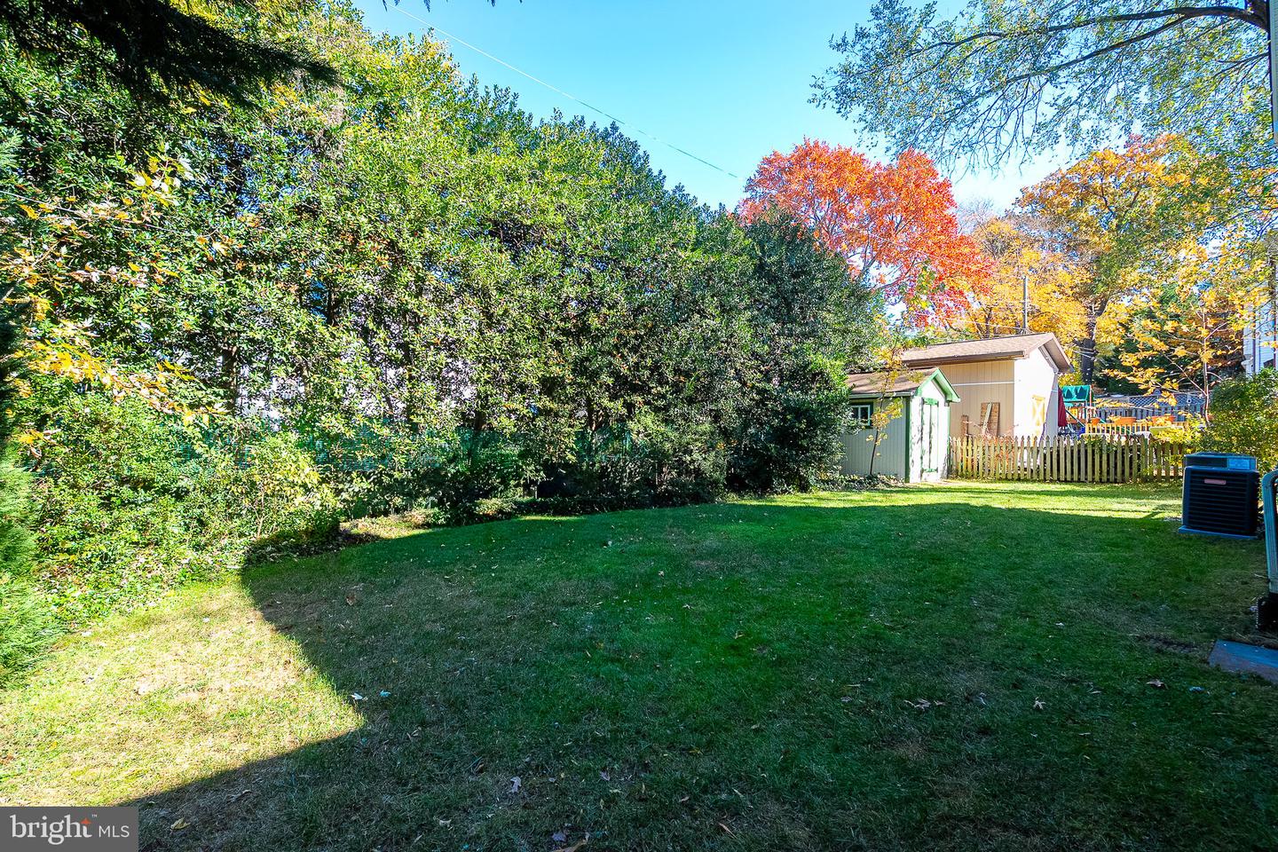 4923 34TH RD N, ARLINGTON, Virginia 22207, 4 Bedrooms Bedrooms, ,3 BathroomsBathrooms,Residential,For sale,4923 34TH RD N,VAAR2069338 MLS # VAAR2069338