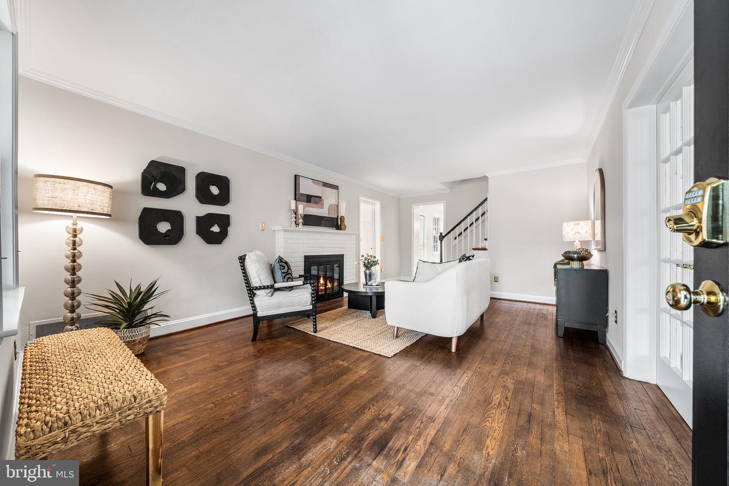 4923 34TH RD N, ARLINGTON, Virginia 22207, 4 Bedrooms Bedrooms, ,3 BathroomsBathrooms,Residential,For sale,4923 34TH RD N,VAAR2069338 MLS # VAAR2069338