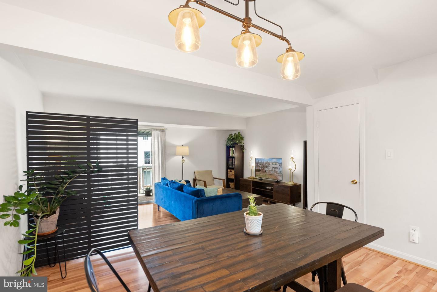 14366 AVOCADO CT #21B, CENTREVILLE, Virginia 20121, 2 Bedrooms Bedrooms, ,1 BathroomBathrooms,Residential,For sale,14366 AVOCADO CT #21B,VAFX2293022 MLS # VAFX2293022