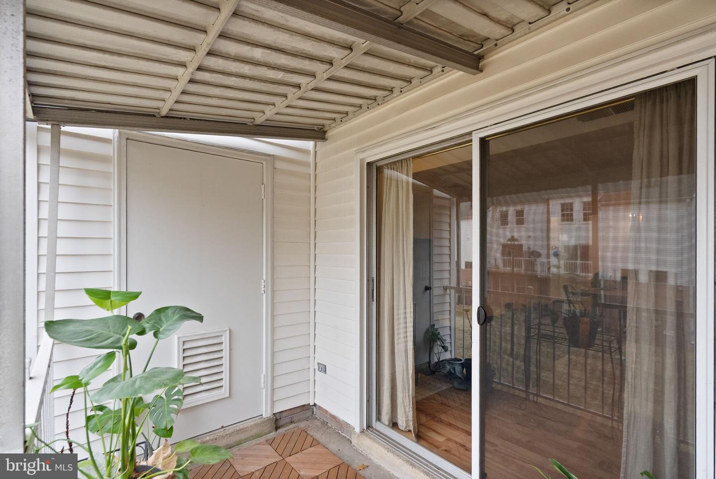 14366 AVOCADO CT #21B, CENTREVILLE, Virginia 20121, 2 Bedrooms Bedrooms, ,1 BathroomBathrooms,Residential,For sale,14366 AVOCADO CT #21B,VAFX2293022 MLS # VAFX2293022