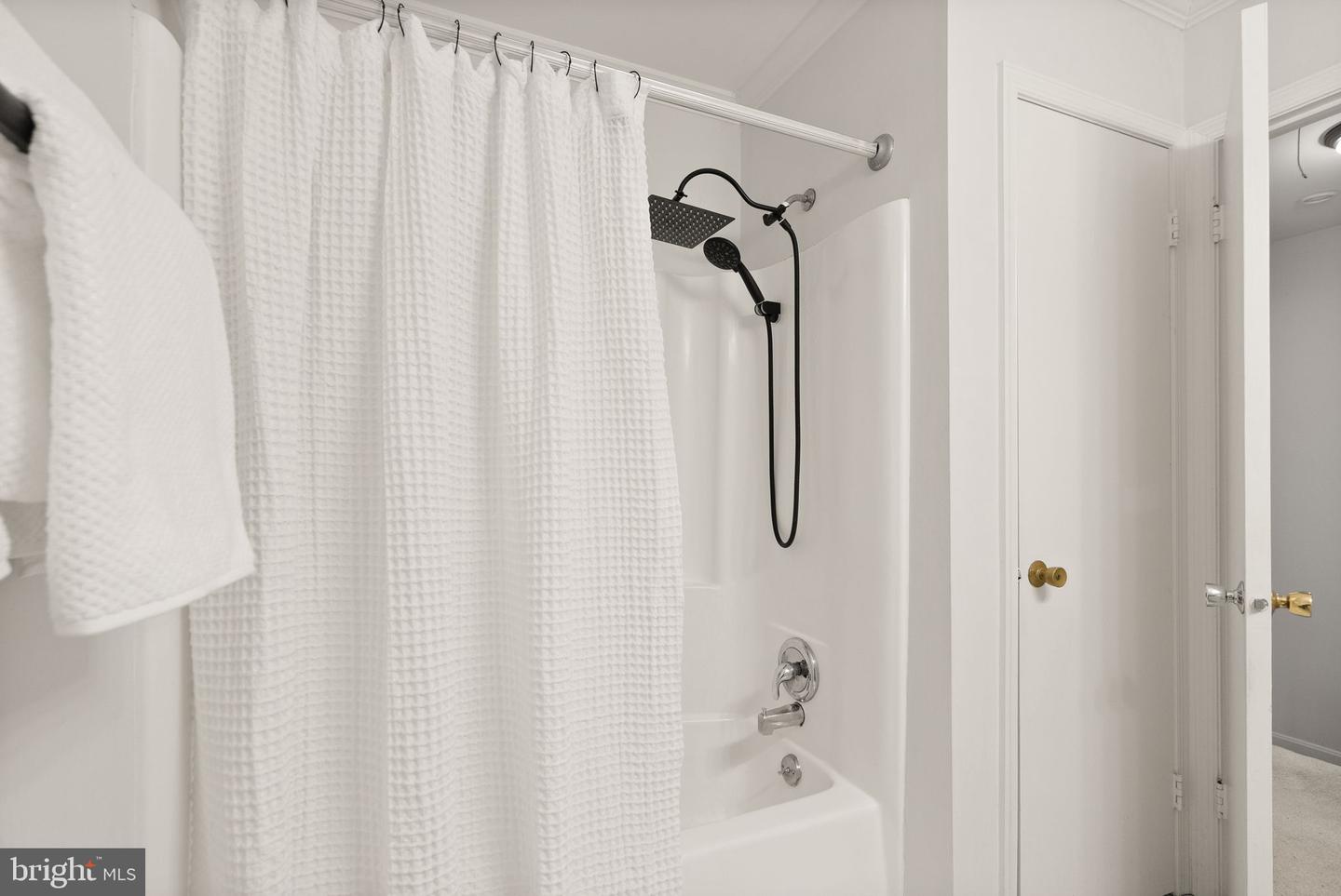 14366 AVOCADO CT #21B, CENTREVILLE, Virginia 20121, 2 Bedrooms Bedrooms, ,1 BathroomBathrooms,Residential,For sale,14366 AVOCADO CT #21B,VAFX2293022 MLS # VAFX2293022