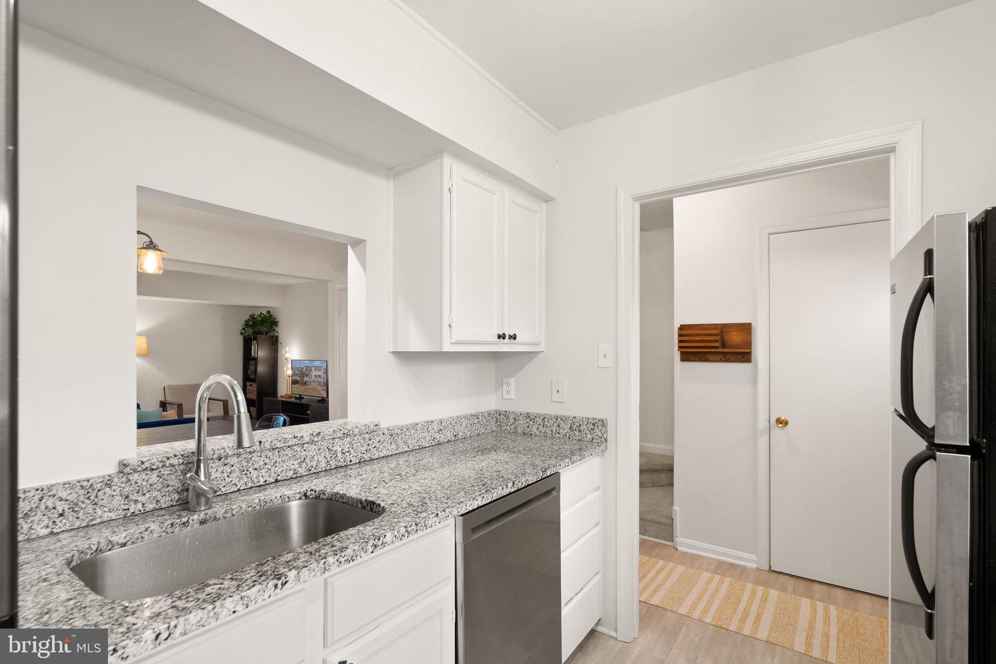 14366 AVOCADO CT #21B, CENTREVILLE, Virginia 20121, 2 Bedrooms Bedrooms, ,1 BathroomBathrooms,Residential,For sale,14366 AVOCADO CT #21B,VAFX2293022 MLS # VAFX2293022