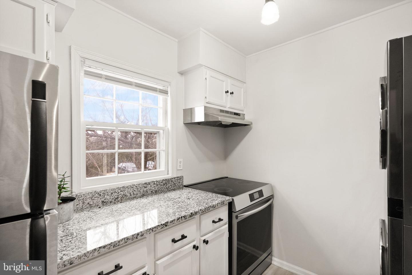 14366 AVOCADO CT #21B, CENTREVILLE, Virginia 20121, 2 Bedrooms Bedrooms, ,1 BathroomBathrooms,Residential,For sale,14366 AVOCADO CT #21B,VAFX2293022 MLS # VAFX2293022