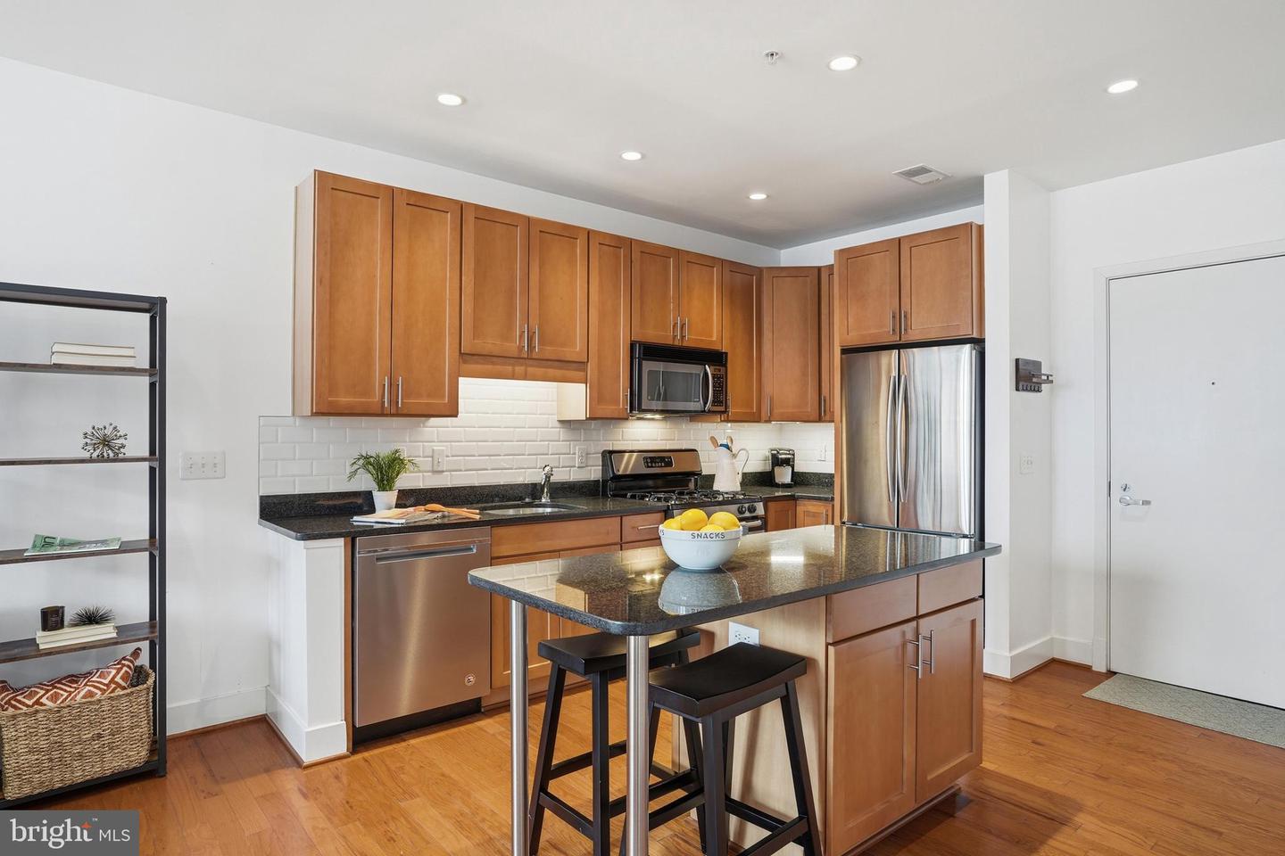 1800 WILSON BLVD #214, ARLINGTON, Virginia 22201, 1 Bedroom Bedrooms, ,1 BathroomBathrooms,Residential,For sale,1800 WILSON BLVD #214,VAAR2069318 MLS # VAAR2069318