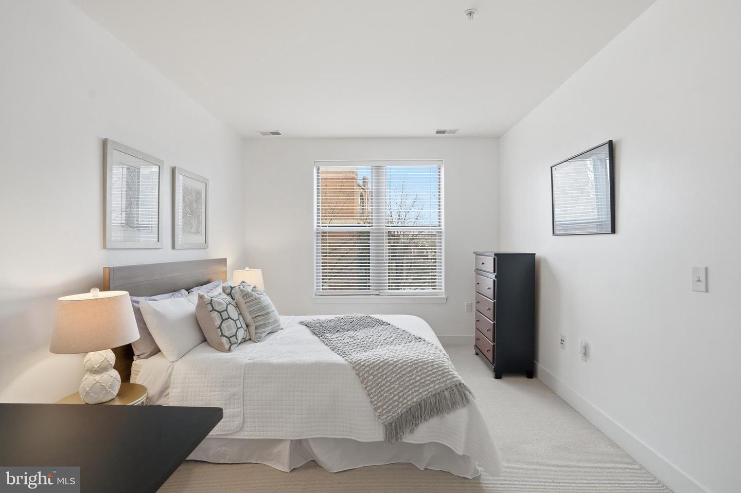 1800 WILSON BLVD #214, ARLINGTON, Virginia 22201, 1 Bedroom Bedrooms, ,1 BathroomBathrooms,Residential,For sale,1800 WILSON BLVD #214,VAAR2069318 MLS # VAAR2069318