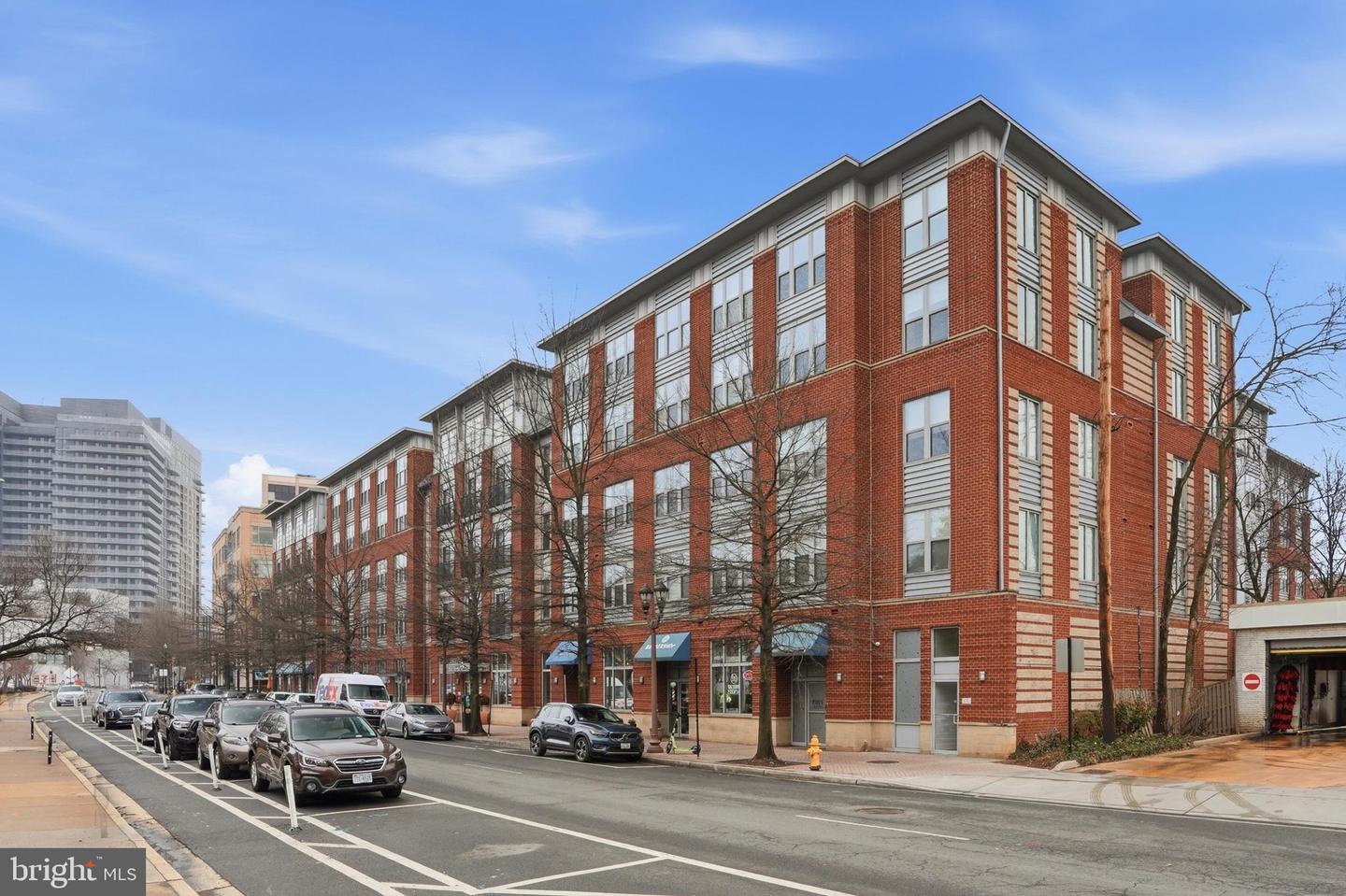 1800 WILSON BLVD #214, ARLINGTON, Virginia 22201, 1 Bedroom Bedrooms, ,1 BathroomBathrooms,Residential,For sale,1800 WILSON BLVD #214,VAAR2069318 MLS # VAAR2069318